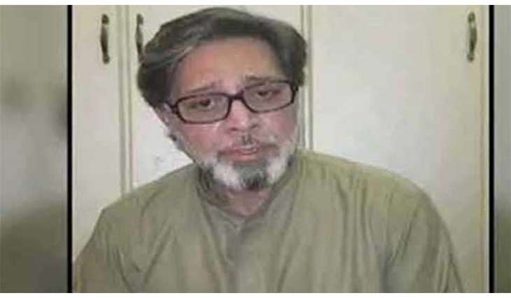 Khawar Maneka accuses Imran Khan of ruining his 28-year marriage