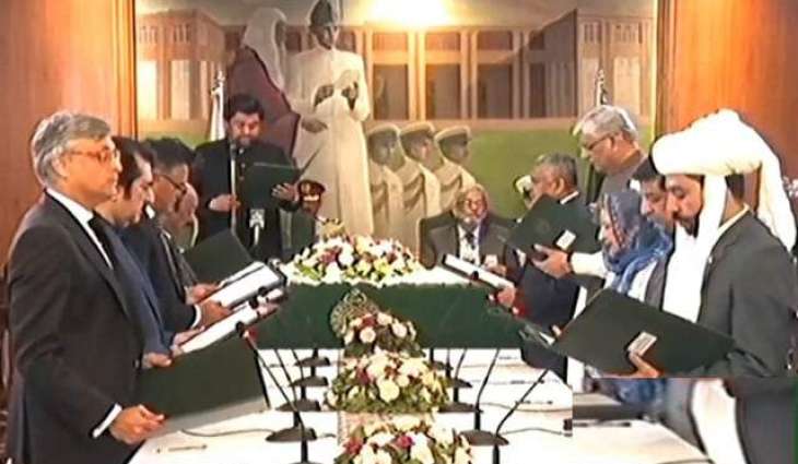 Nine-member caretaker cabinet of KP takes oath

 