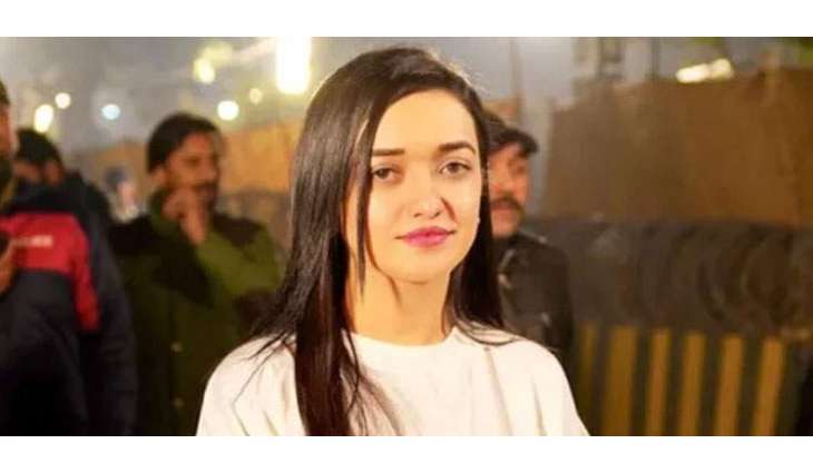 Sanam challenges Maryam Nawaz to contest upcoming elections against her
