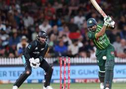 New Zealand clinches T20 series with a 45-run victory over Pakistan