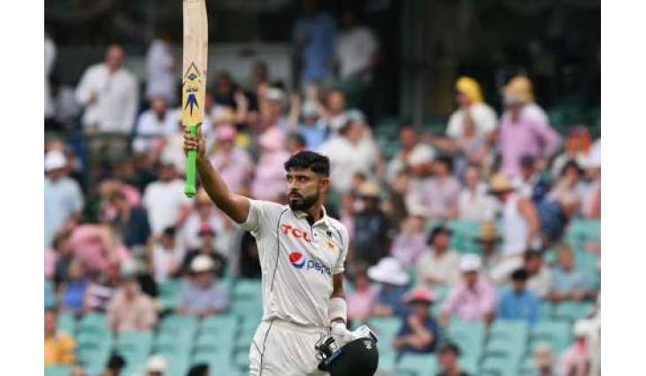 Aamir Jamal's terrific counterpunch lifts Pakistan to 313

 


 