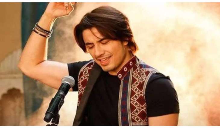 Ali Zafar initiates voting process for PSL 9 song on social media