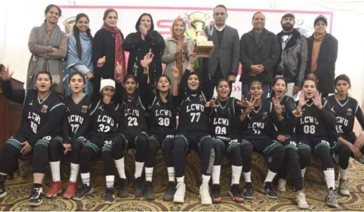 LCWU women's Basketball team wins 9th national championship

 