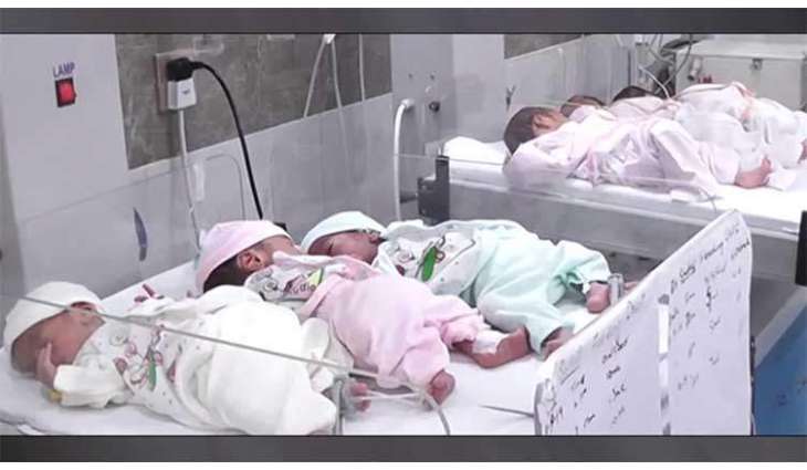 Lahore woman gives birth to quadruplets