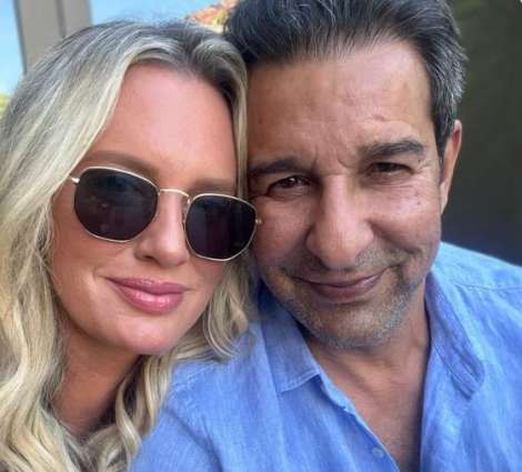 Wasim Akram, wife extend warm New Year wishes for 2024