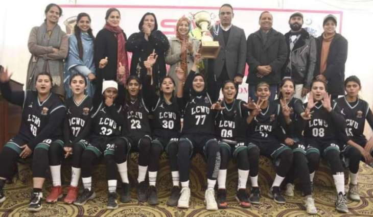 LCWU women's Basketball team wins 9th national championship

 