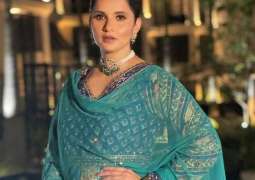 Sania’s new pictures leave fans, followers in awe