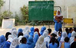 DC for taking strict action against absent teachers in Nasirabad
