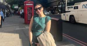 Hania enjoys vacations in London