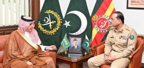 Saudi Assistant Minister of Defence calls  on army chief