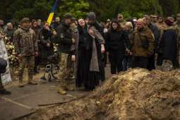 Ukraine, Russia exchange fire, at least seven dead