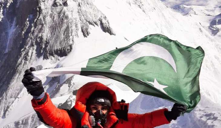 Dubai Mum Becomes the First Ever Pakistani Woman to Climb 11 of the 14 Highest Mountains in the World