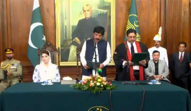 Justice Shujaat Ali Khan sworn in as Acting Chief Justice of LHC