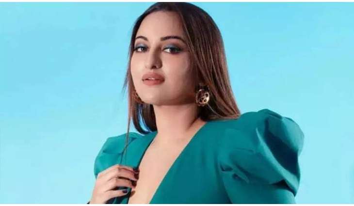 Sonakshi Sinha addresses pregnancy rumours