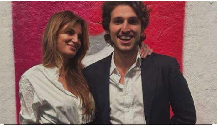Jemima Goldsmith shares video of son Qasim bowling like father Imran Khan


 