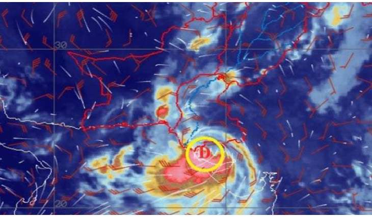 PMD warns of cyclone along Sindh coastline tonight or tomorrow morning
