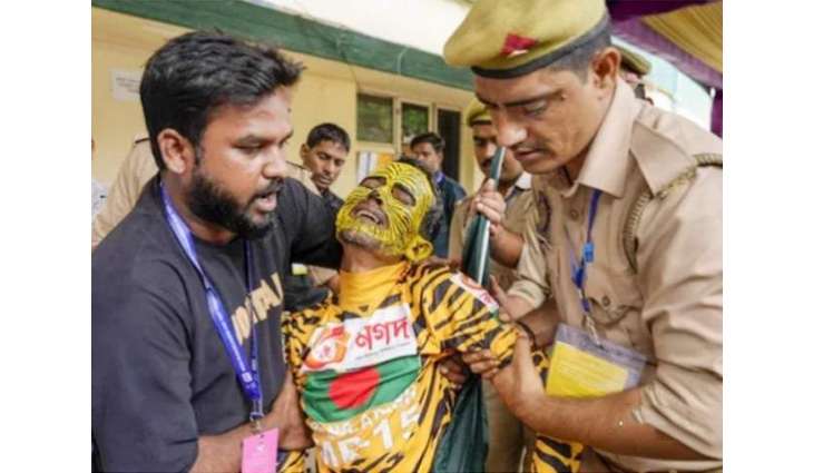 Kanpur Test: Hindu extremists  attack Bangladeshi fan
