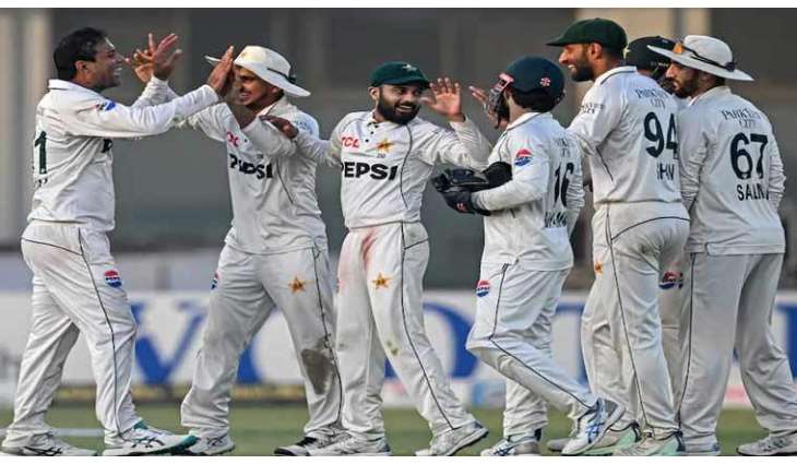 Pakistan beat England in Multan Test 