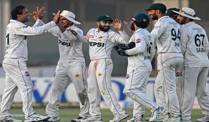 Pakistan beat England in Multan Test 