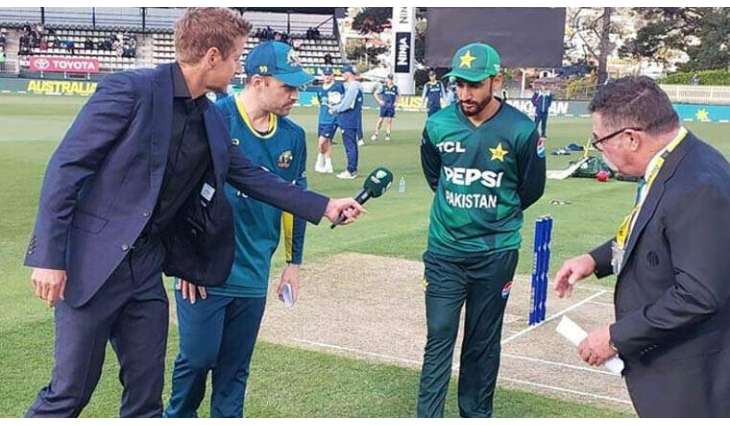 Pakistan opt to bat first in final T20I match Australia 