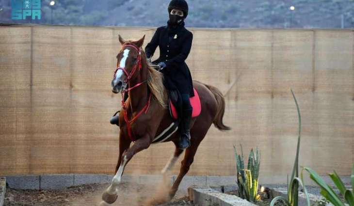 Horseback Riding and Target Sports Draw Crowds at Muhayil Festival