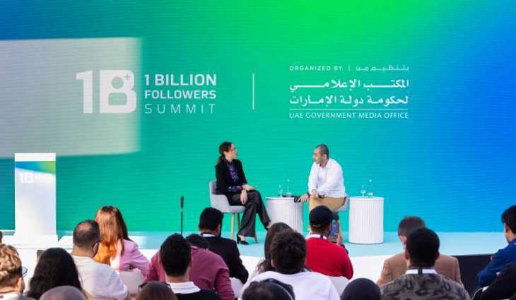 ديفيد يانغ يستعرض في قمة المليار متابع أسرار تعزيز المبيعات بواسطة الذكاء الاصطناعي