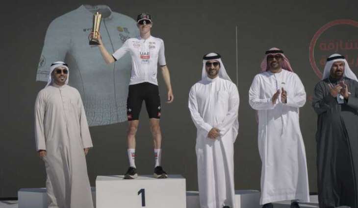 سلطان بن أحمد القاسمي يكرم الفائزين بالنسخة العاشرة من طواف الشارقة للدراجات الهوائية