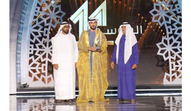 نهيان بن مبارك يتوج الإماراتي عبدالرحمن الحميري بلقب 