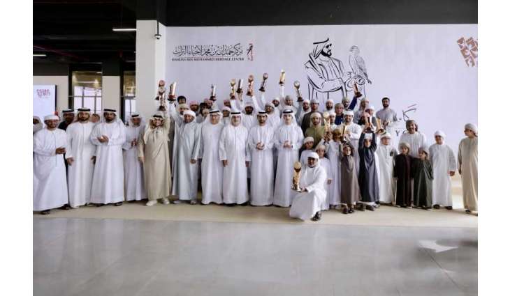 محمد بن راشد بن محمد بن راشد يتوّج أبطال 
