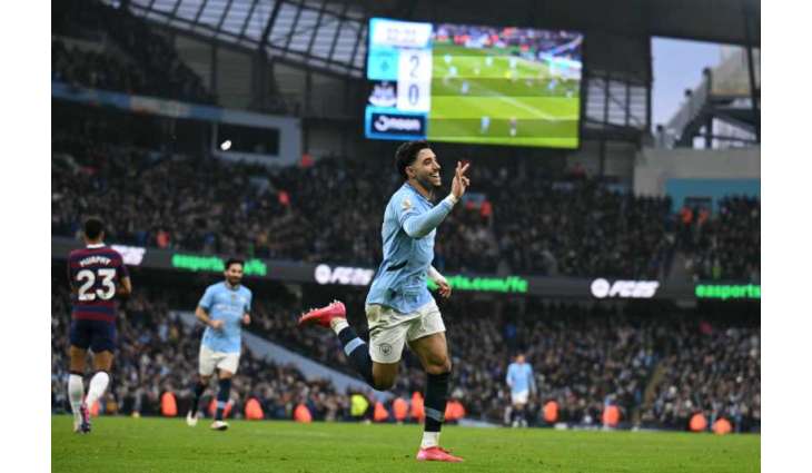 Marmoush's hat-trick fires City to Newcastle victory; Arsenal keep title hopes alive