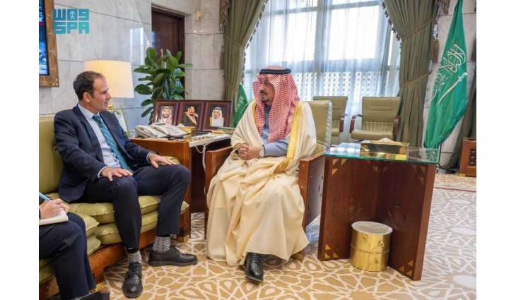 أمير منطقة الرياض يستقبل سفير نيوزيلندا لدى المملكة