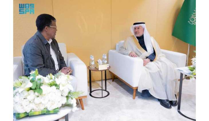 الدكتور الربيعة يلتقي رئيس منظمة قرى الأطفال الدولية