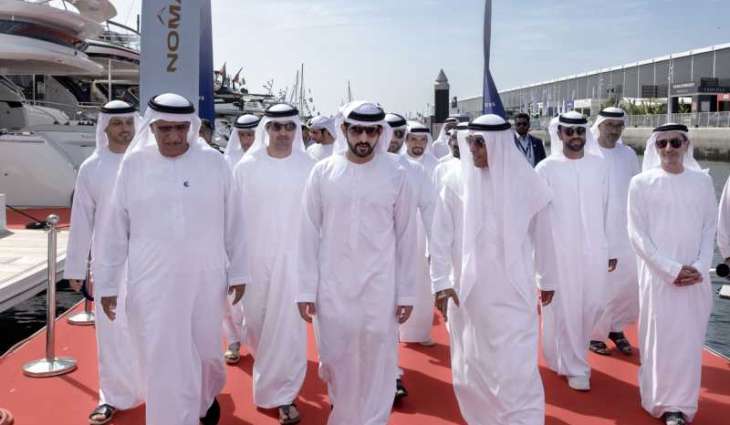 حمدان بن محمد يزور معرض دبي العالمي للقوارب 2025