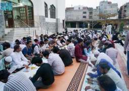 وزارة الشؤون الإسلامية تنفذ برنامج خادم الحرمين الشريفين لتفطير الصائمين في الهند والدول المجاورة