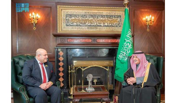 أمير منطقة تبوك يستقبل رئيس مجلس بلدية معان بالأردن