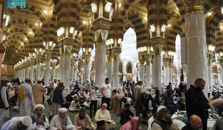 فضل زيارة المسجد النبوي وما يستحب للزائرين فعله
