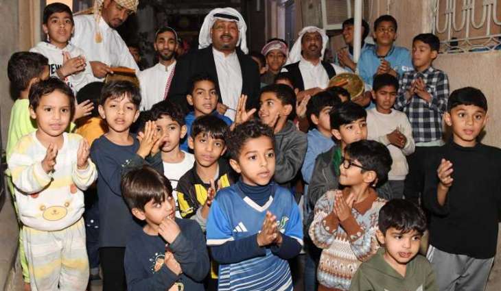 مسحراتي الأحساء يجول الأزقة والشوارع مع بزوغ هلال شهر رمضان الكريم