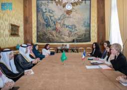 وزير الصحة يعقد لقاءات ثنائية في باريس لبحث التعاون الصحي