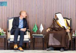 رئيس الهيئة العامة للإحصاء يعقد اجتماعات ثنائية مع قيادات إحصائية دولية على هامش المنتدى السعودي للإحصاء