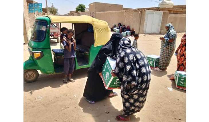 مركز الملك سلمان للإغاثة يوزّع 1.500 سلة غذائية في محلية الدامر بولاية نهر النيل في جمهورية السودان
