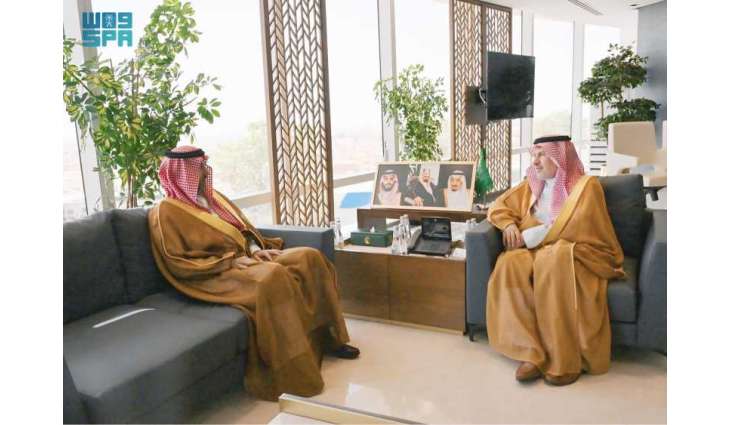 المشرف العام على مركز الملك سلمان للإغاثة يلتقي سفير المملكة لدى موزمبيق