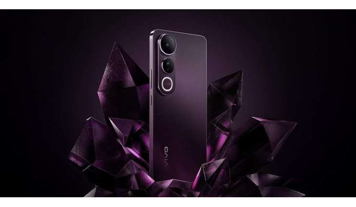 Available Now in Pakistan: vivo V50 Lite with 6500mAh Battery, 90W FlashCharge, and Pro Cameras