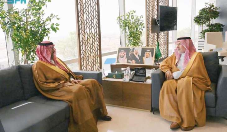 المشرف العام على مركز الملك سلمان للإغاثة يلتقي سفير المملكة لدى موزمبيق