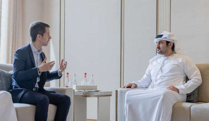 Maktoum bin Mohammed meets with President, COO of Crypto.com