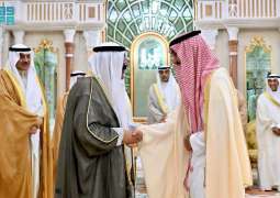 سمو أمير دولة الكويت يستقبل رئيس الأولمبية الدولية واللجان الخليجية