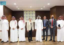 وزير الاتصالات يناقش مع قادة الشركات التقنية الرائدة لدعم منظومة الذكاء الاصطناعي