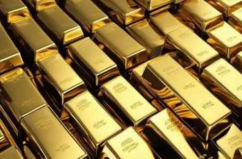 Gold prices witness downward trend in both Pakistan, global bullion markets