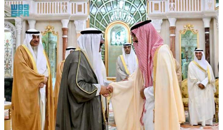 سمو أمير دولة الكويت يستقبل رئيس الأولمبية الدولية واللجان الخليجية