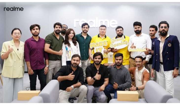 realme Opens Pakistan’s First Combined Sales & Service Store at Dolmen Mall Lahore – A Customer-First Retail Milestone