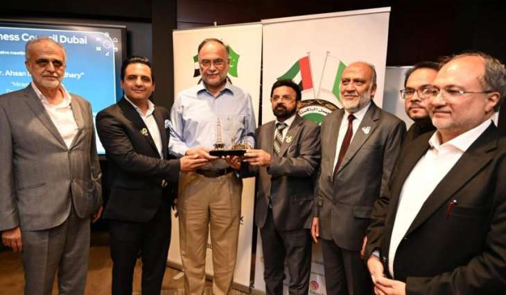 Federal Minister for Planning, Development and Special Initiatives Meets Pakistan Business Council Dubai